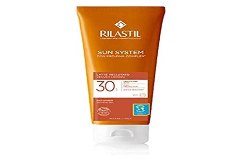 Rilastil Sun System Latte Vellutato, Emulsione Fluida dalla Texture Vellutata per Pelli Sensibili, Resistente all'Acqua, SPF 30, 200ml
